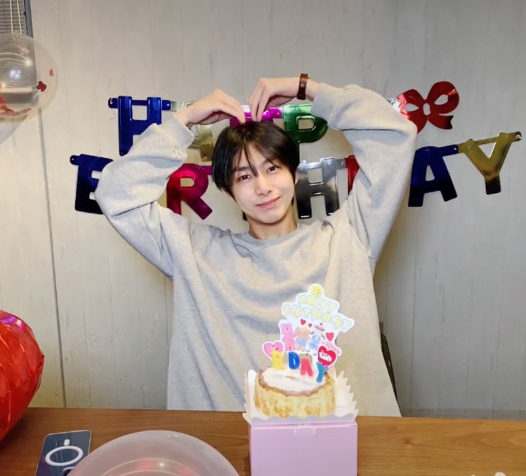 hyungwon pics #형원 tweet media