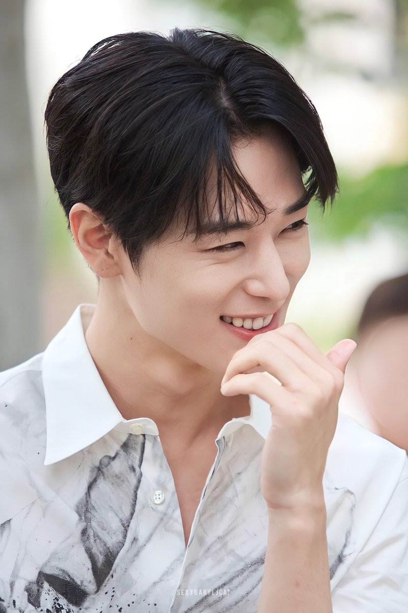 junyangun tweet picture