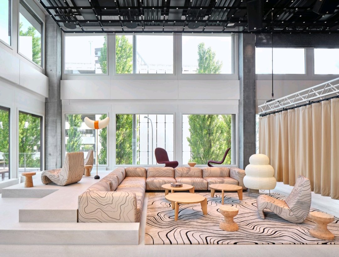 cppluxury's tweet photo. Swiss performance running brand ON opens new headquarters and global showroom in Zurich - by Vitra

#ON #ONrunning #ONperformance #Swiss #Zurich #performance #sneakers #shoes #luxurybranding #luxuryretail @on_running https://t.co/4yCfKTOKo1