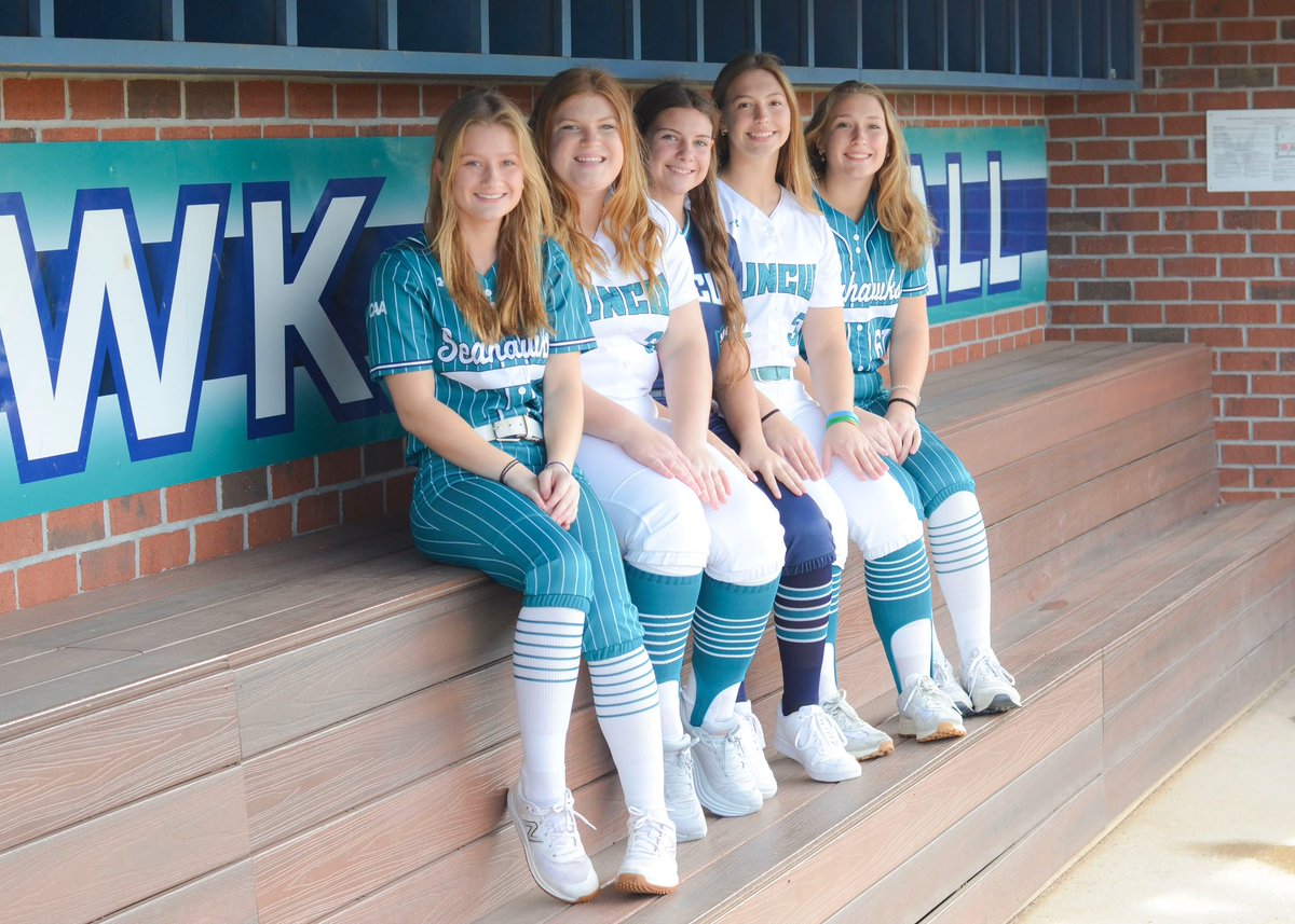 There is no place I would rather be than on this campus with my future teammates! <a href="/UNCWsoftball/">UNCW Softball</a> @cromer_red30 <a href="/Lynsie2024/">Lynsie Herman</a> <a href="/CamdynStuffel/">Cammie Stuffel</a> <a href="/YatesAddi/">Addi Yates</a>
