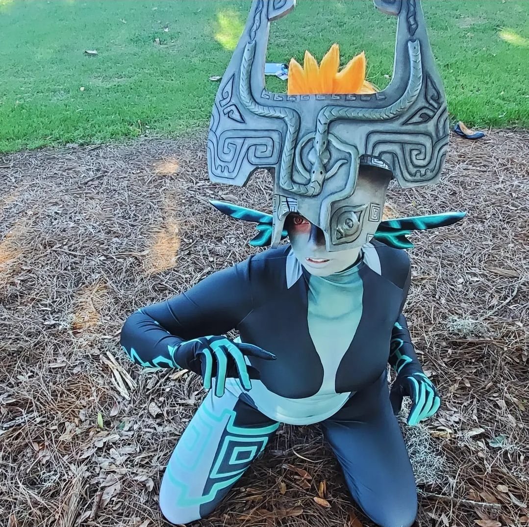 drearydoll641's tweet photo. Realized I haven't posted any midna pics! Let's fix that
.
.
#midnacosplay #Cosplay #twilightprincess #midna https://t.co/IPaEg4YFnC