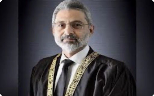 یہ کون ہیں آج ٹرینڈ چل رہی انکی
#QaziFaezIsa #虹6th神奈川_day2 #PTI_N #Pakistan