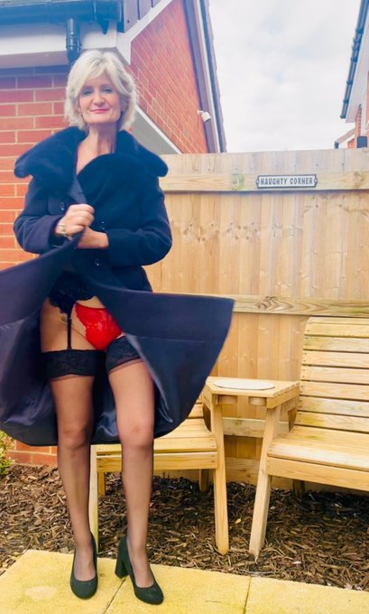 In the naughty corner again! Surprised? 🤣 RP!!!!   The other (no PPV) naughty corner can be found here<a href="/tag/onlyfans"class="tags"><span>#onlyfans</span></a>