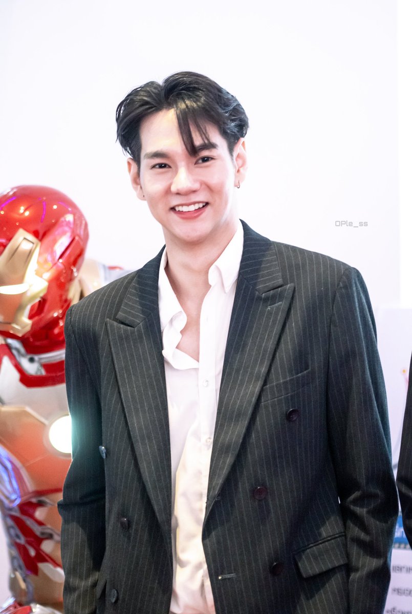 PleSS9988's tweet photo. มาแจกรอยยิ้มคนหล่องับ
ถึงพี่จะมาช้า แต่พี่มาทันนะ😂
#ohmphat
#ThailandkidsAwards2024
#WELLTHAiLAND https://t.co/5WYwdd5UYd