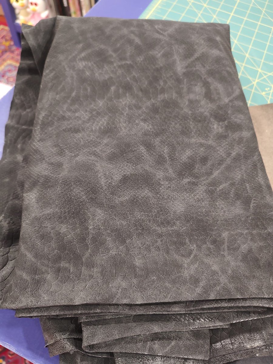 chishacos's tweet photo. For the bodysuit I got this really fun reptile-texture fabric from Joann. I'm going to dye it pure black, but I think it'll add some nice texture! I'll probably use some left over white pleather from Jessie &amp; James for the eyes on her hood, but idk https://t.co/1Ki71mYoi8