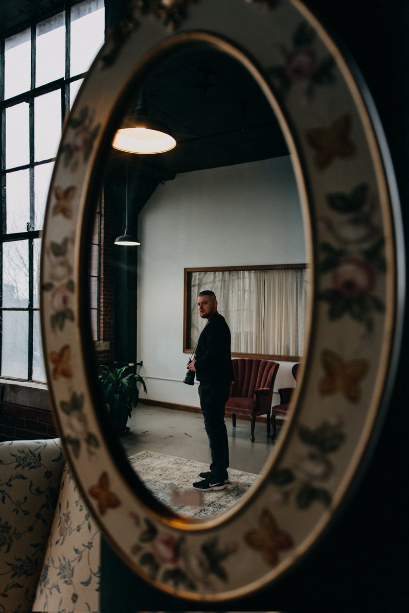 millihabits's tweet photo. Stare in the mirror.

Look yourself in the eyes.

Think of all the excuses you’ve made about why you refused the ultimate tests of life.

Then understand.

That DEEP inside yourself.

In your heart.

Buried beneath the veneer of modern life.

You are simply a coward.

Change that https://t.co/5bFIOKqPC8