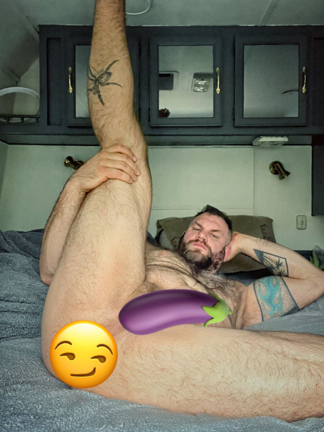 Come have a lazy Sunday with me 😉 https://t.co/Cy98TLeQU1 https://t.co/hYEaydiRC7