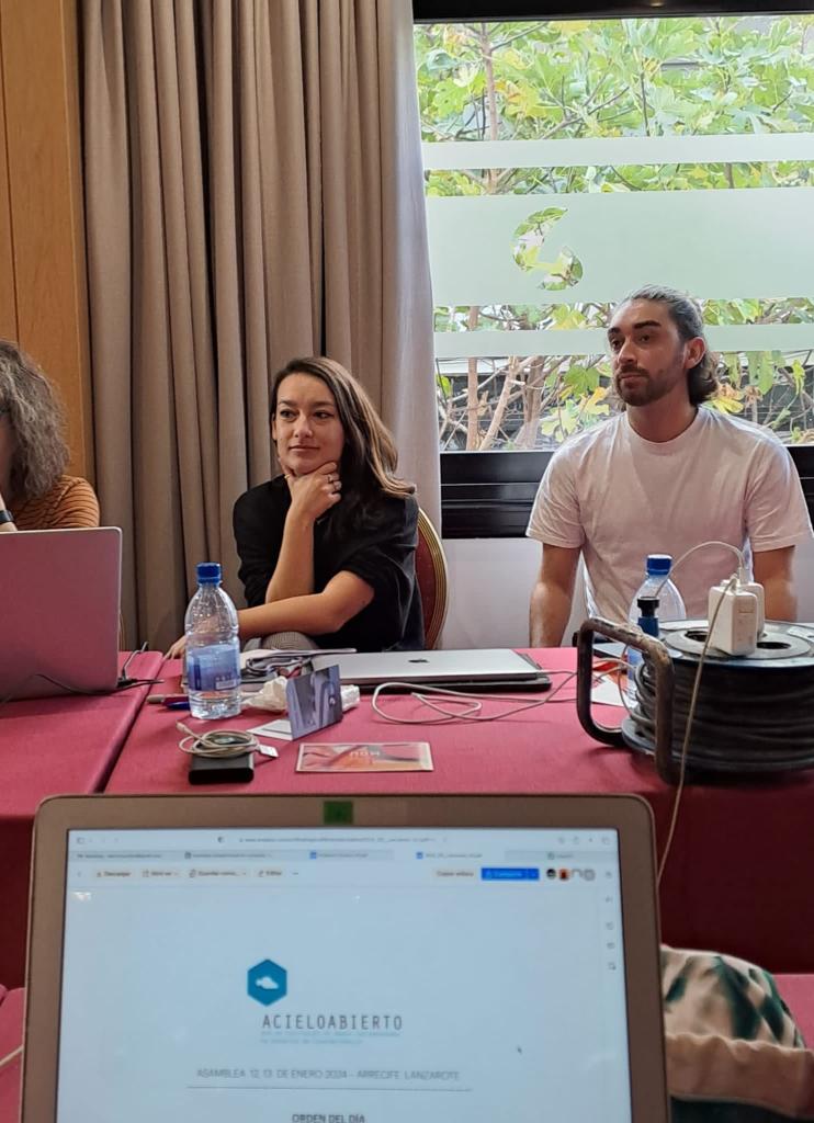Últimes hores  a Lanzarote.

Contentes de participar un any més a  l'Assemblea General de <a href="/redacieloabiert/">redacieloabierto</a> i agraïdes al #FestivalTranslacion per acollir-nos 😍

Hem recarregat piles i tornem amb forces renovades per continuar difonent la dansa arreu.