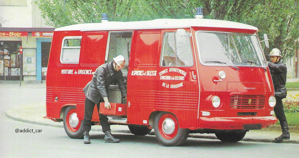 Car Brochure Addict tweet media