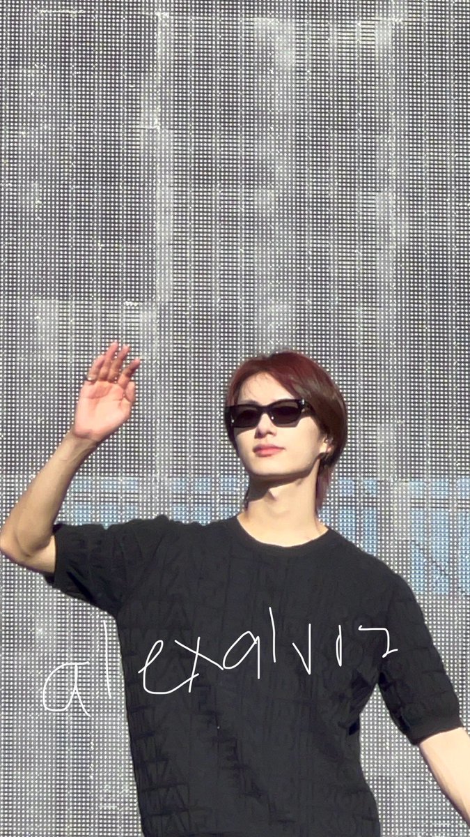 lvhannie_'s tweet photo. FOLLOW TO BULACAN JUNHUI FANCAM THREAD; 

bcs i would never sit and watch you all talk bad about us filo carats when all we've done was equally cheering for each and every member. NEVER PLAY THAT CARD TO FILO CARATS ! https://t.co/8Au4h2UqY0