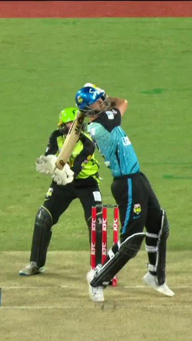 Matt Short is carving it up in Canberra! 💥 📹 Credits: Twitter/BBL