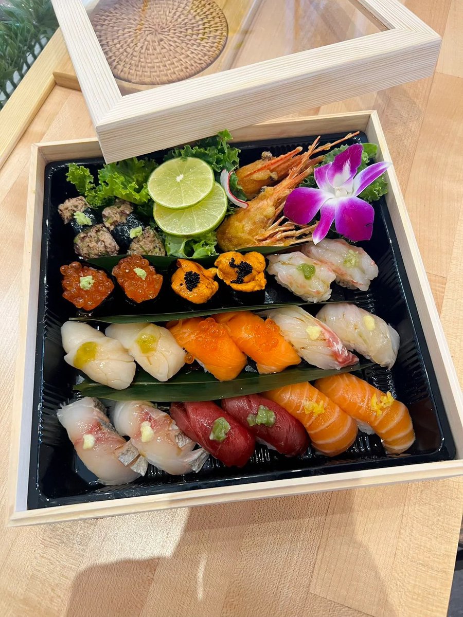 rem49er's tweet image. Sushi is a delicious and culturally rich food that I find both satisfying and enjoyable.🍣😋