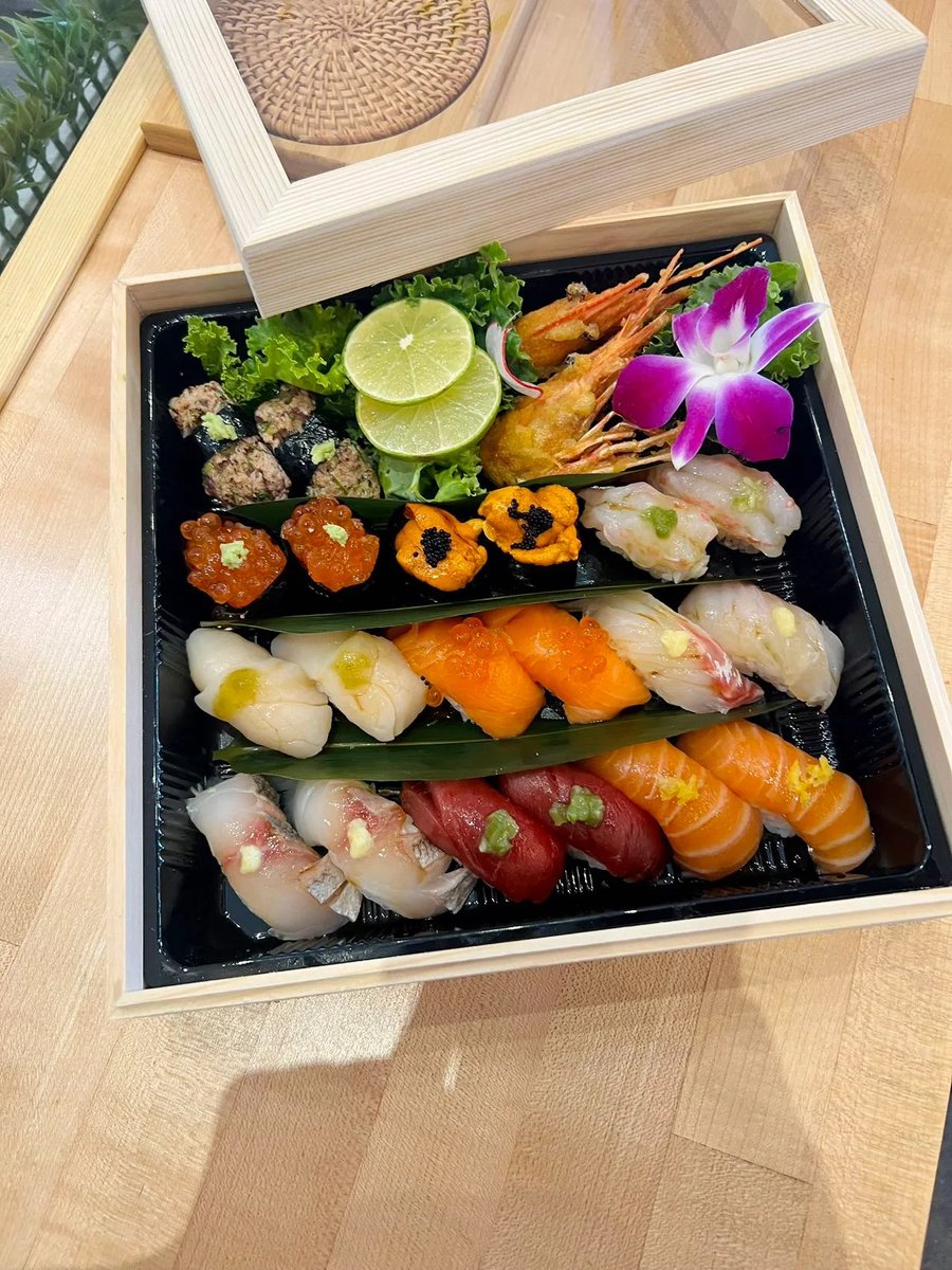 rem49er's tweet image. Sushi is a delicious and culturally rich food that I find both satisfying and enjoyable.🍣😋