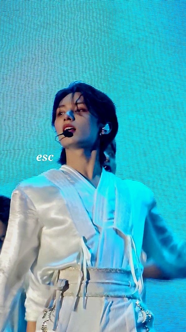 esccarrot's tweet photo. JUN

FACE CARD REVEAL!!!
Screen doesn't do his beauty justice.

#SEVENTEENinBULACAN #Folllow_To_Bulacan https://t.co/SPjnO7cq4r