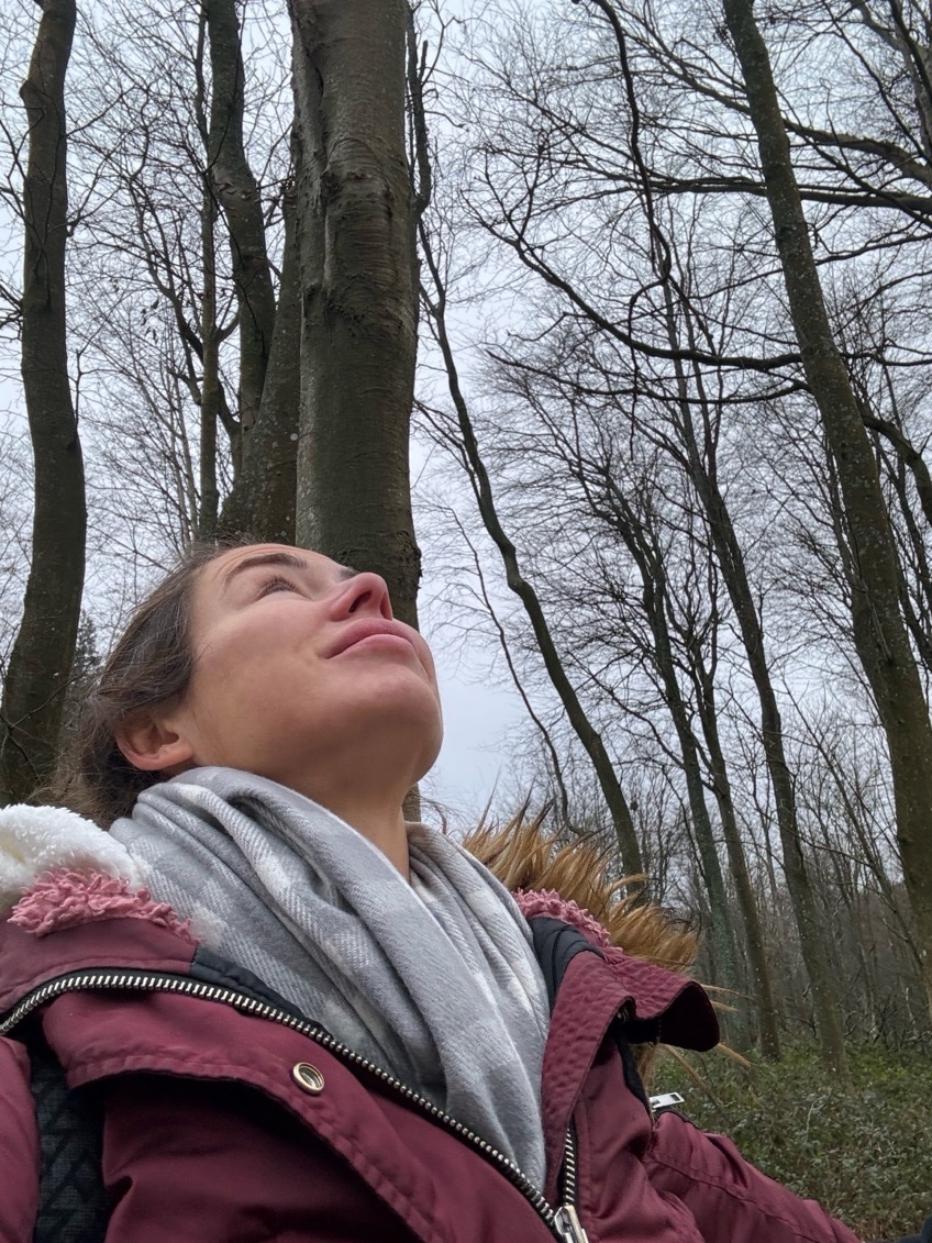 Tree hugger alert 🌳💓 

Reunited with my phone after a 72-hour digital detox at <a href="/unpluggedcabins/">Unplugged</a>

Do you think you could handle three days without your phone or laptop? ❌📱

I’ll be featuring my experience in @cityam for #WellnessWednesday

#digital #countryside #technology