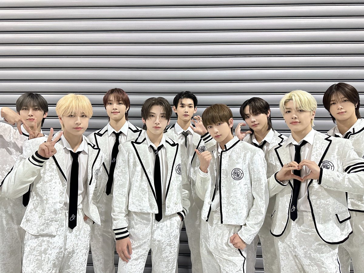 andteamglobal's tweet image. [#andTEAMtoday] 011424

The time we spent with LUNÉ was so much fun that it went by in the blink of an eye🥺
Really love you💖

#andTEAM #FirstHowling_NOW #앤팀 @andTEAMofficial