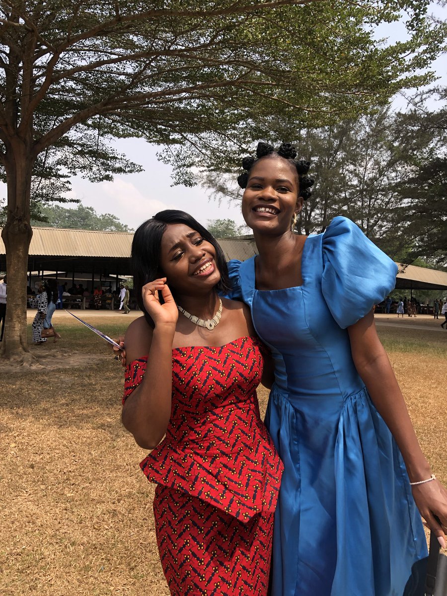 sarah_signature's tweet image. Whatever @TheEkaba did to not make me look so short in this pictures has to be awarded
 @_Slimtallgirl looking good in her Cinderella dress by ME
#jw #circuitassembly