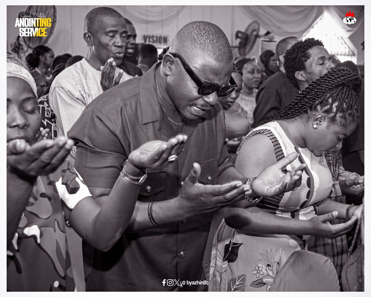 byazhinlfc's tweet photo. Pictorial Highlights from Our Special Monthly Anointing Service.
.
. 
•Anointing  Ministration 

#Aniontingservice
#fortune2024
#redeemedtoflourishinhardtimes https://t.co/KO2lqGpOk7