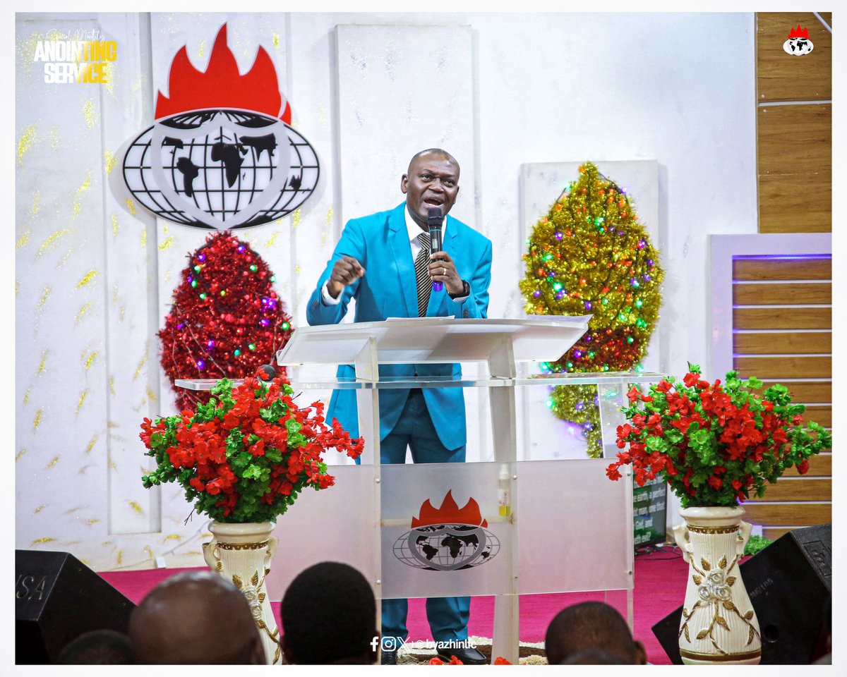 byazhinlfc's tweet photo. Pictorial Highlights from Our Special Monthly Anointing Service.
.
. 
• Word Session📝

#Aniontingservice
#fortune2024
#redeemedtoflourishinhardtimes https://t.co/Q0PQJVZgQE