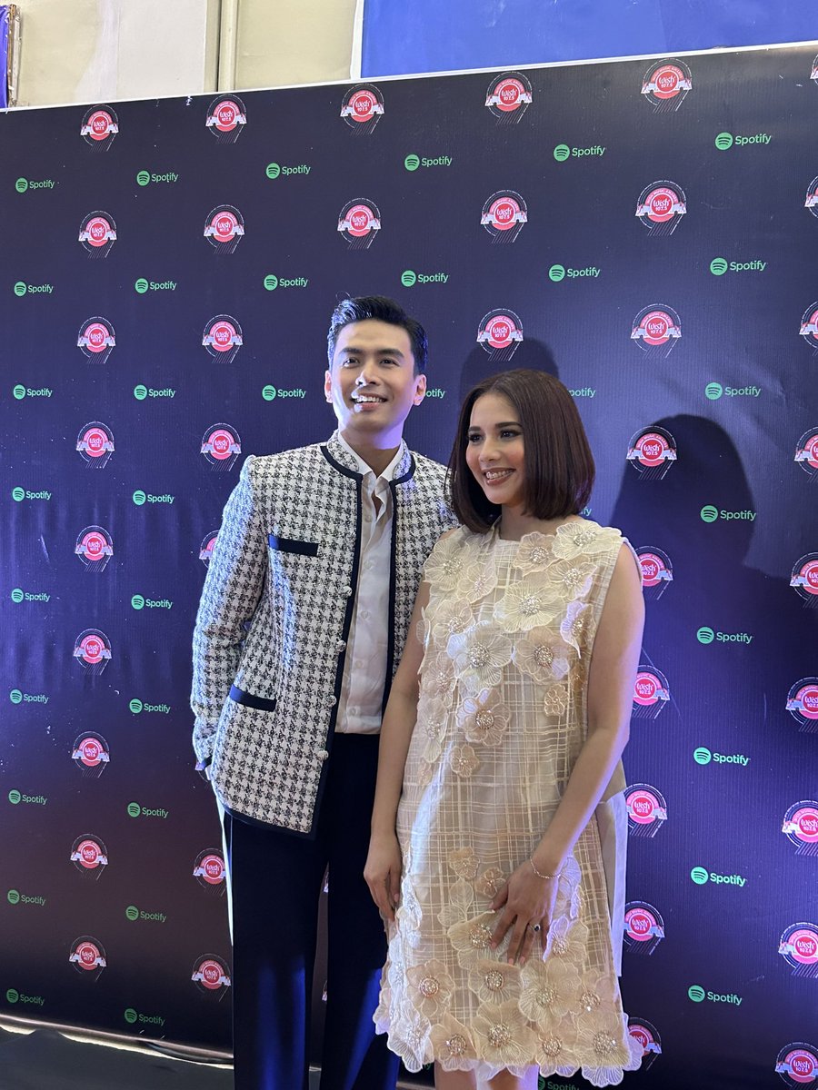 SB19’s Josh Cullen Santos, Ben&amp;Ben, Lola Amour, Christian Bautista, and Karylle are some of the local music acts who showed off their glamorous looks on the 9th Wish Music Awards orange carpet. | <a href="/HMallorcaINQ/">Hannah Mallorca</a>