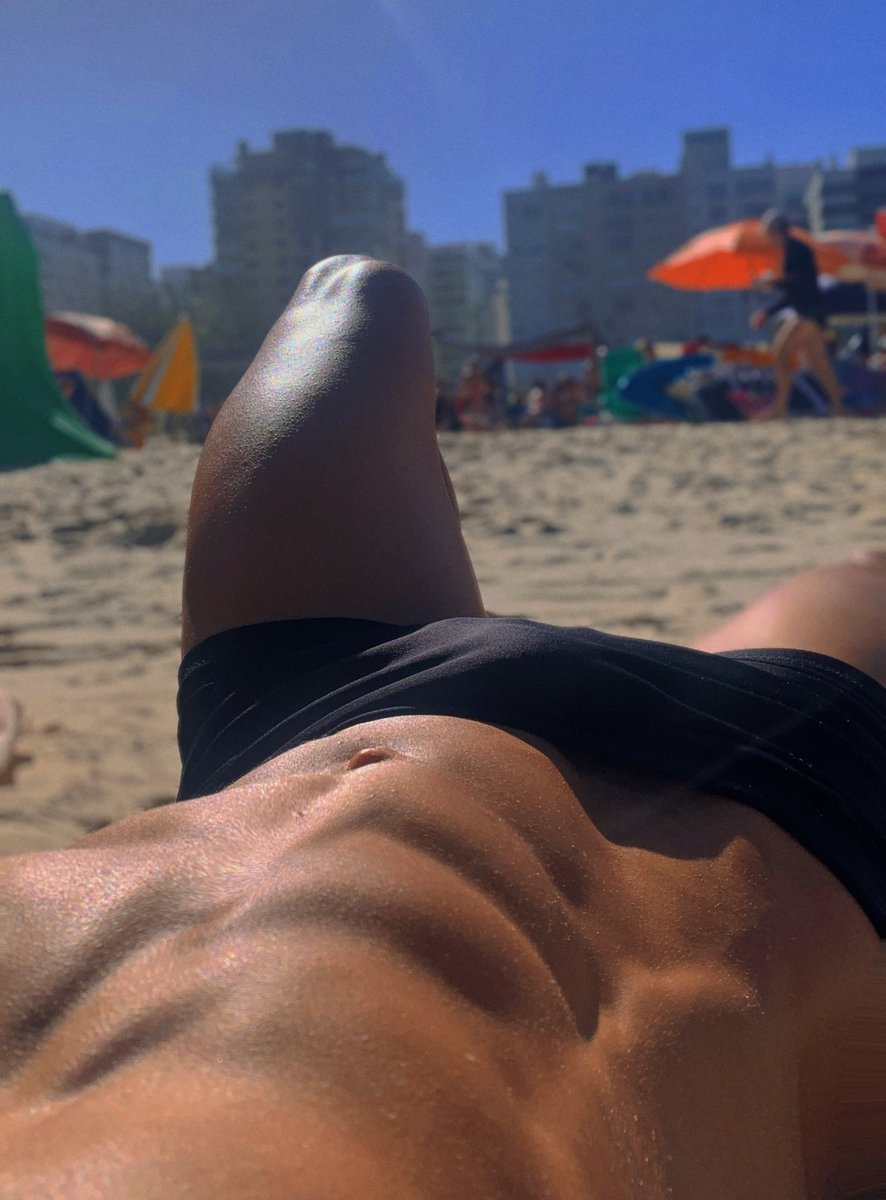 euederh's tweet photo. 🏝️ https://t.co/bhrgTw0njQ