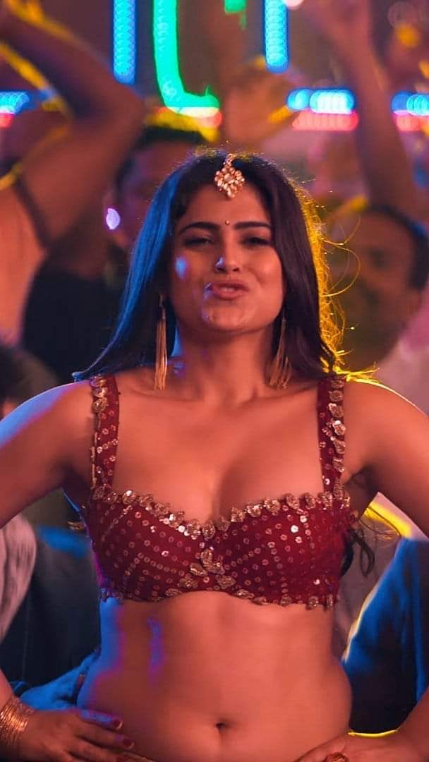 GDzHxR5XkAEQYq2?format=jpg&name=medium