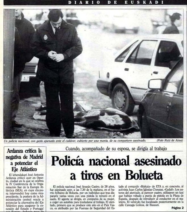 1. Tenían un único hijo de 14 años que estuvo en tratamiento psiquiátrico desde ese maldito día. Al día siguiente de conocerse la sentencia, cuando tenía 29 años, se suicidó en su casa de Lugo.

Por desgracia no es la única familia que ha vivido situaciones parecidas.