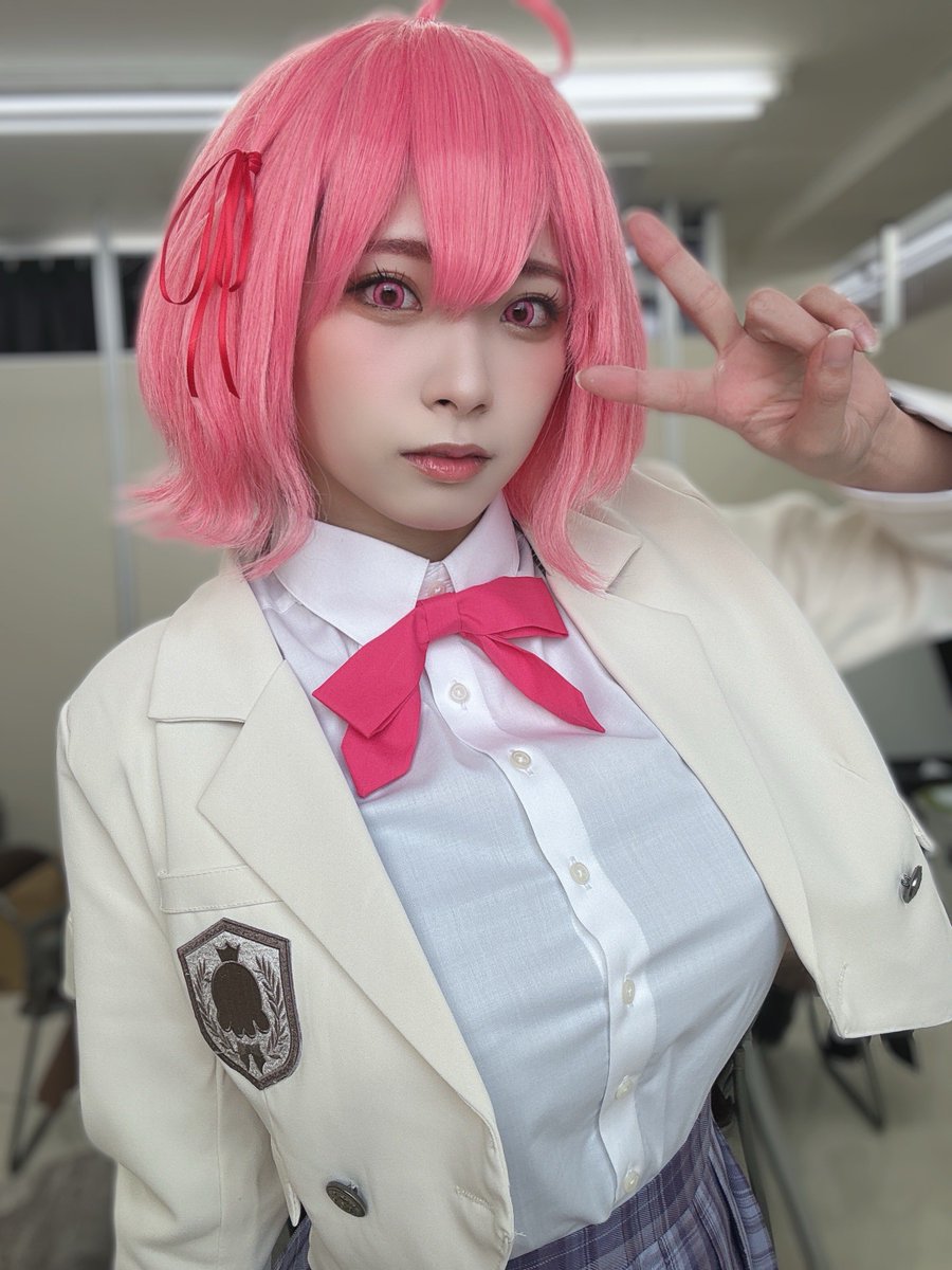 本日は『私の初恋は恥ずかしすぎて誰にも言えない』の八隅千秋ちゃんのコスプレでAKIHABARAゲーマーズ本店さんにてポスター配布していました💓
ポスター受け取ってくださった方、お写真撮って下さった方ありがとうございました！！(  ◜ᴗ◝  )🤍

#わたハズ https://t.co/e1YTA1Ek1N