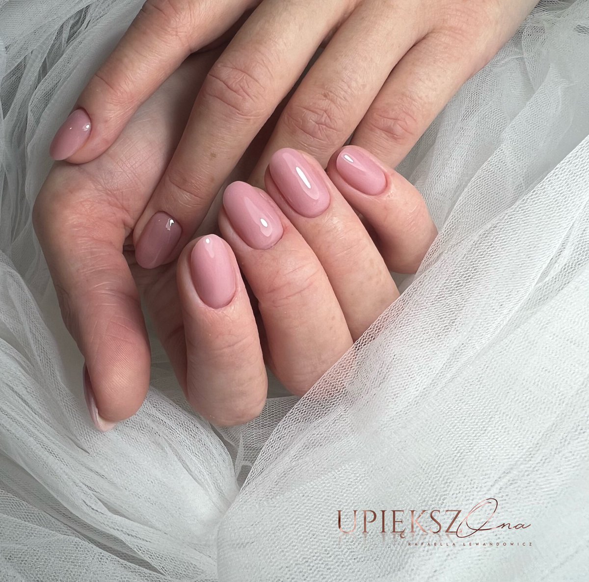 demsxqueen's tweet photo. Halko Poznań!
Zapraszam na manicure, pedicure, lifting rzęs, laminacje brwi i henne pudrową 🥰

Chętnych zapraszam do kontaktu na:
 fb @upiekszona 
 ig @upiekszonepaznokcie

Wilda 🎀 https://t.co/AZTkaXgFhS