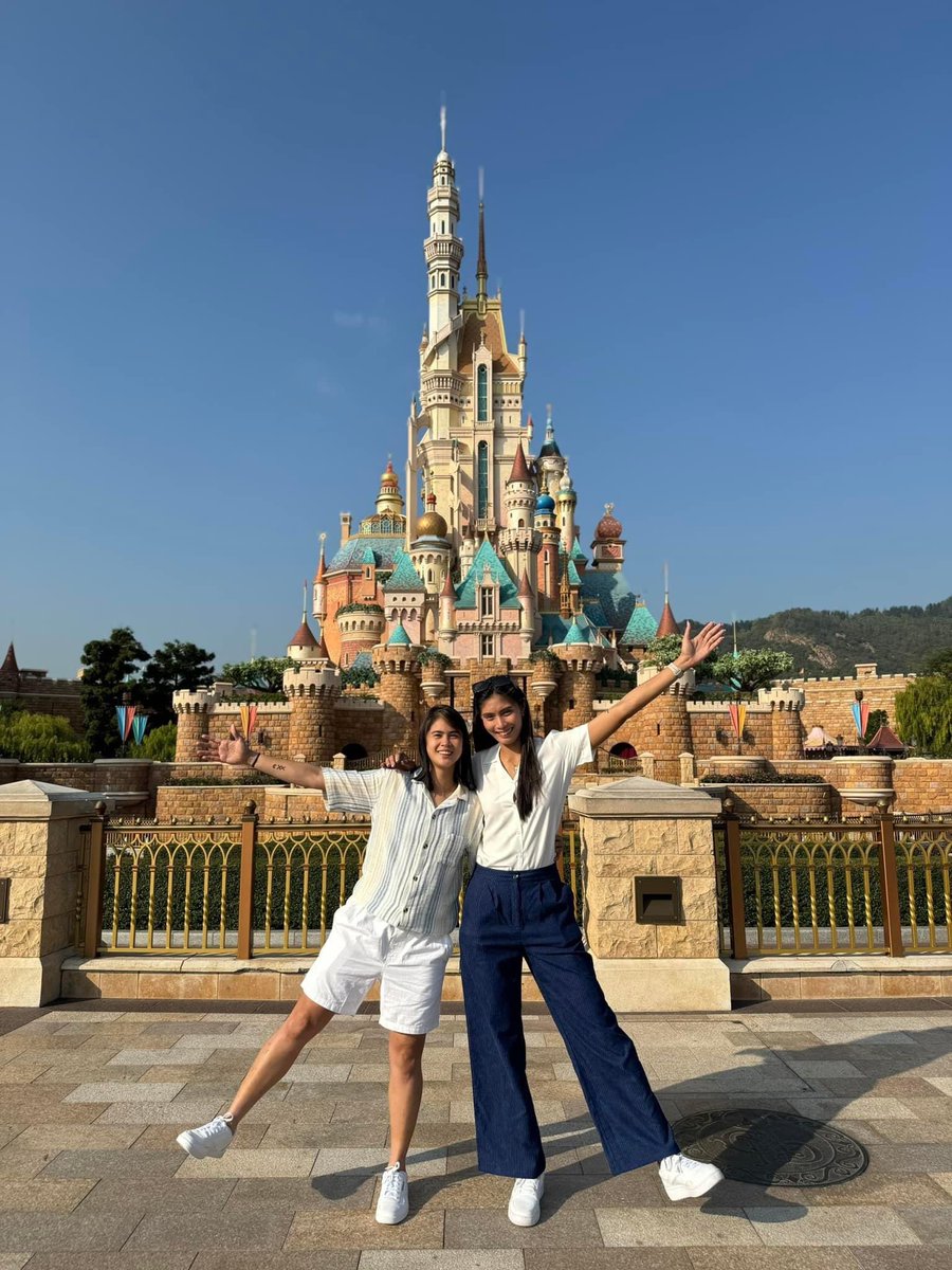 BladeDW03's tweet photo. happiest place on earth, indeed ✨
#wheninHK🇭🇰 https://t.co/n5ZlOnO920