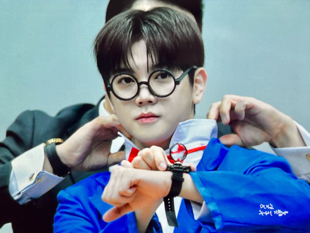 240114 시즌그리팅 팬싸
똘똘이 스머프🤓

#렌 #밍기 #REN #최민기 #CHOIMINGI #レン