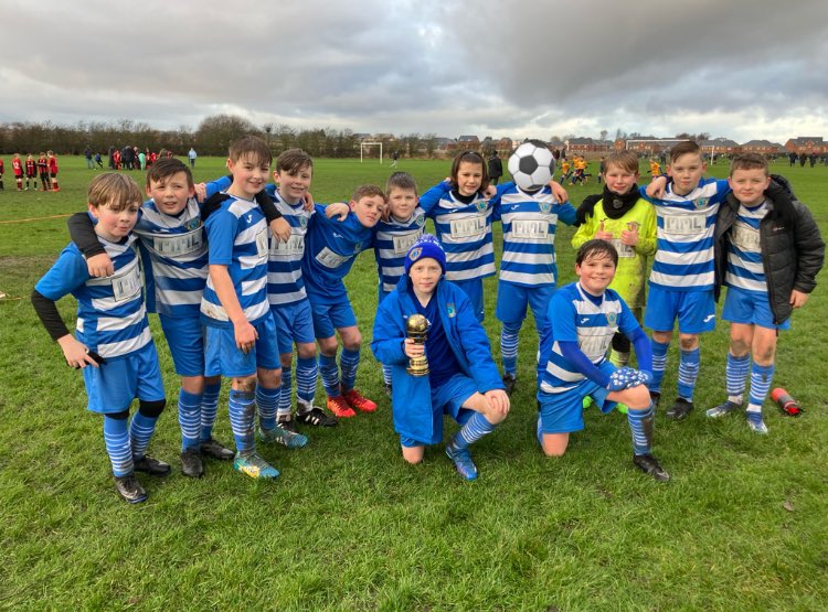 maghullfc_white tweet picture