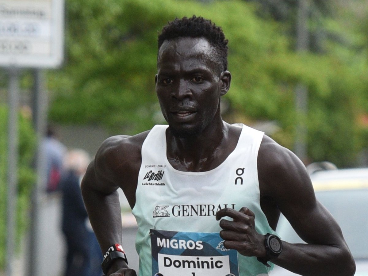 Dominic Lobalu hat beim 10-km-Strassenlauf in #Valencia in 27:13 Minuten den Europarekord und den Schweizer Rekord von Julien Wanders egalisiert! @UBSathletics @10KValencia @EuroAthletics @WorldAthletics @srfsport @RTSsport @RSIsport 📸 @AthletixC