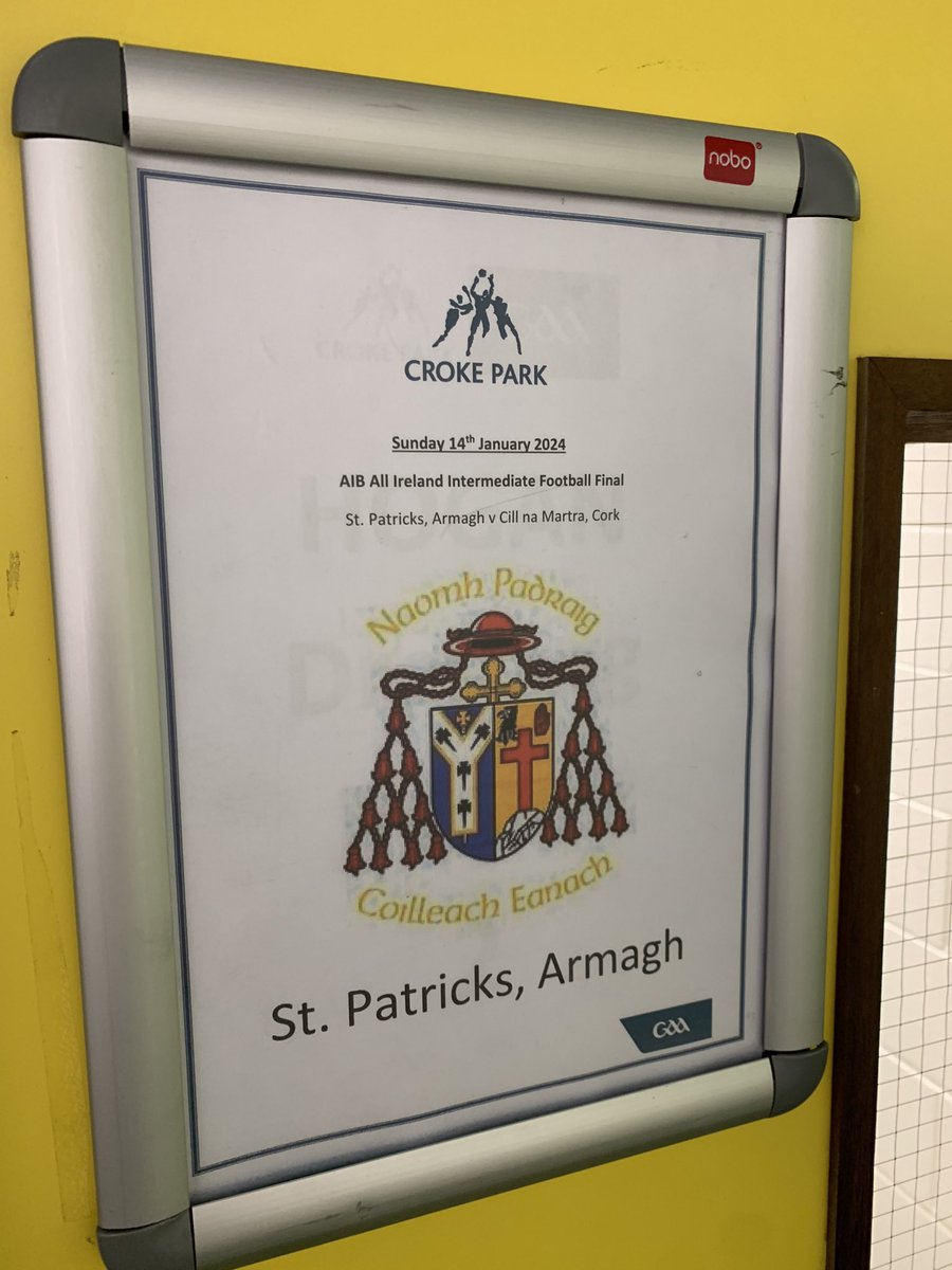 Maidhcí tweet media