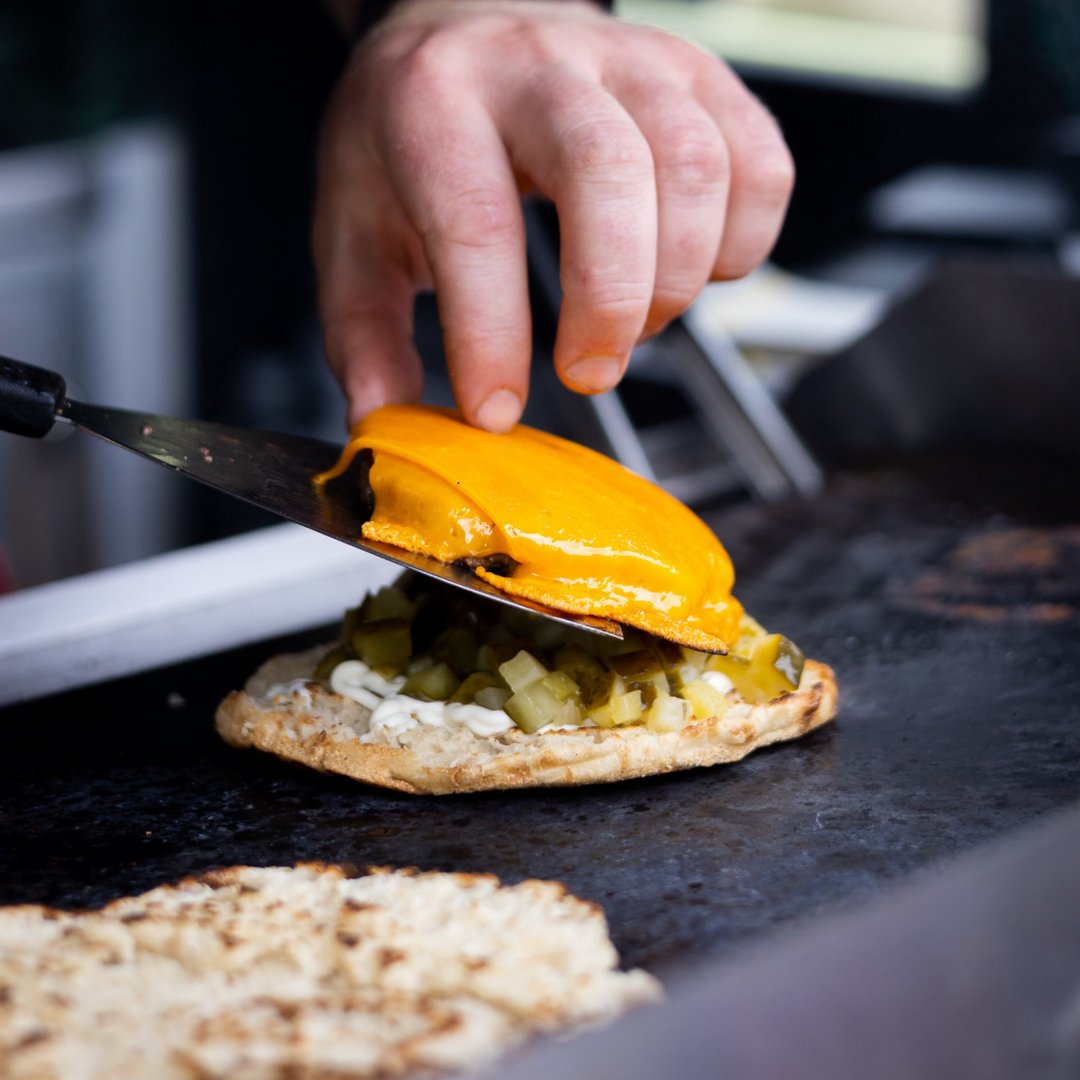 pittabun's tweet photo. At PITTABUN, your enjoyment is paired with our dedication to quality. Rest assured, every cheesy delight is crafted from fully pasteurised dairy products, ensuring a symphony of flavours with a side of peace of mind🧀 https://t.co/z4kHtpmKxH