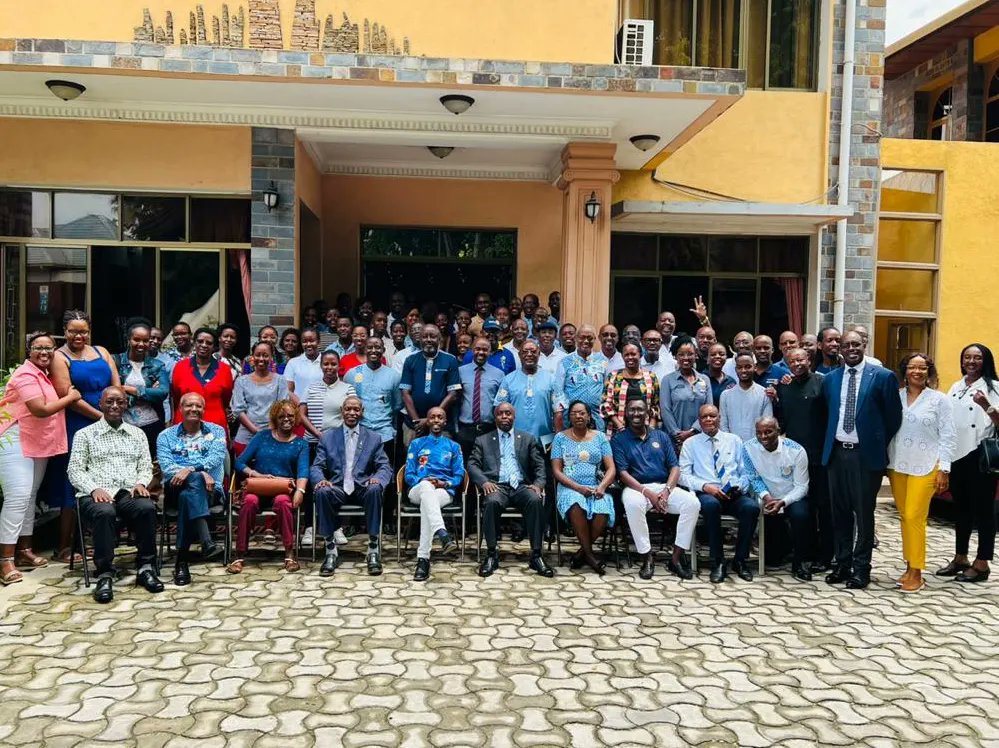 Rotary Burundi tweet media