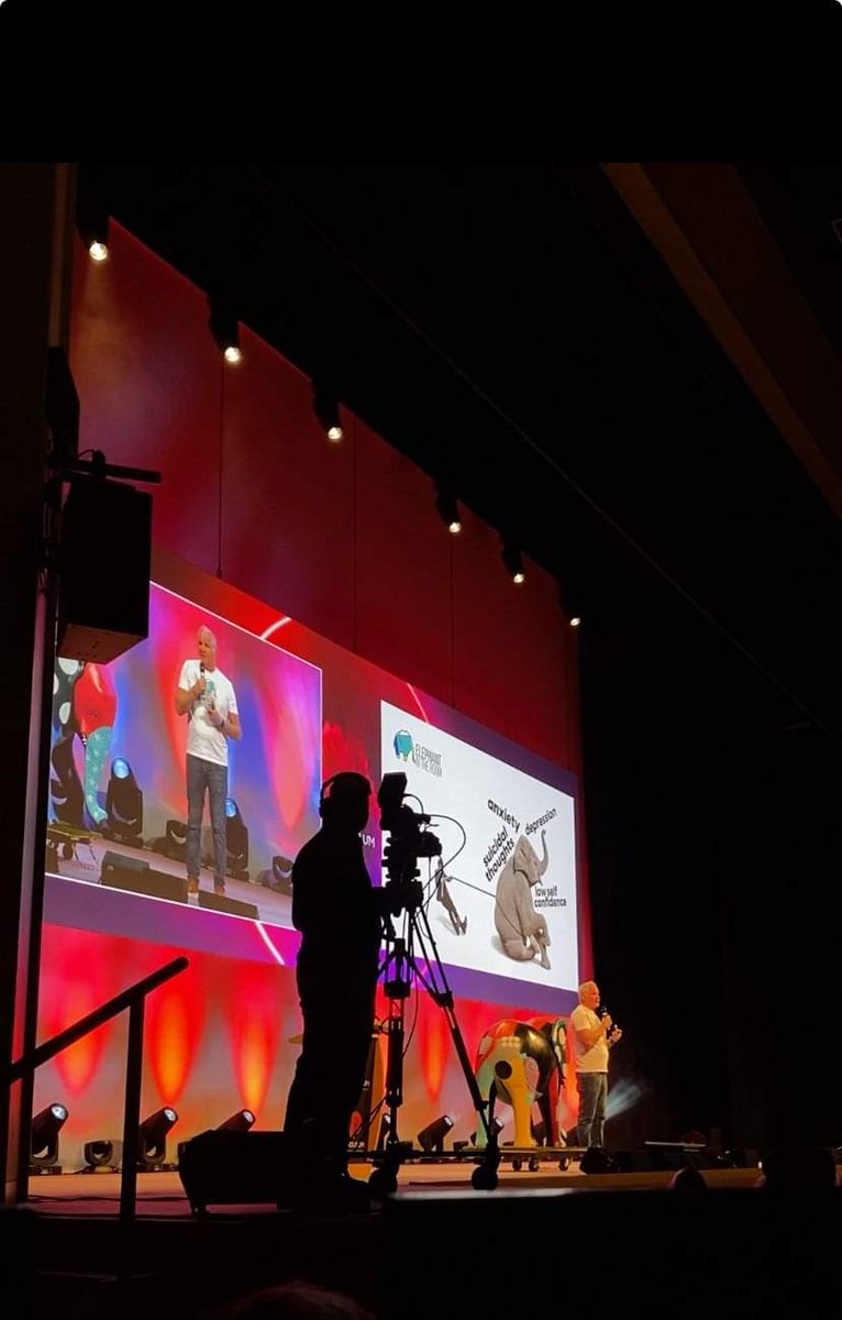 ElephantIn2022's tweet photo. Brent on stage at the Pendulum Summit. #charlieengle signed our Elephant! https://t.co/8BYiUsqCEC