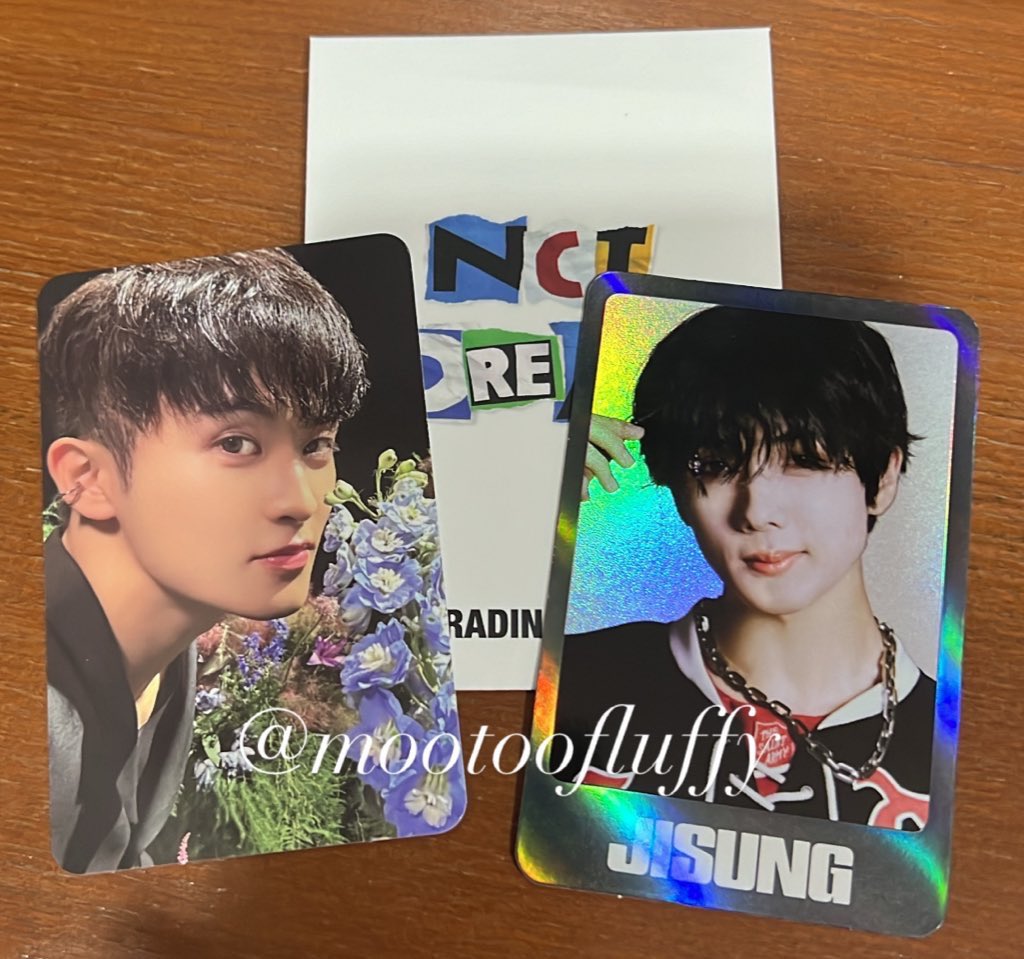 mootoofluffy's tweet photo. 🧡 จีซอง jisung special + มาร์ค mark ดอกไม้ trading card istj (ขายคู่นะคะ) 🩵 

🪄 ราคา 600 บาท free shipping ✨

(สนใจ dm only na kaa!) 

#ตลาดนัดnct #ตลาดนัดnctdream https://t.co/qypQU7Ji0a