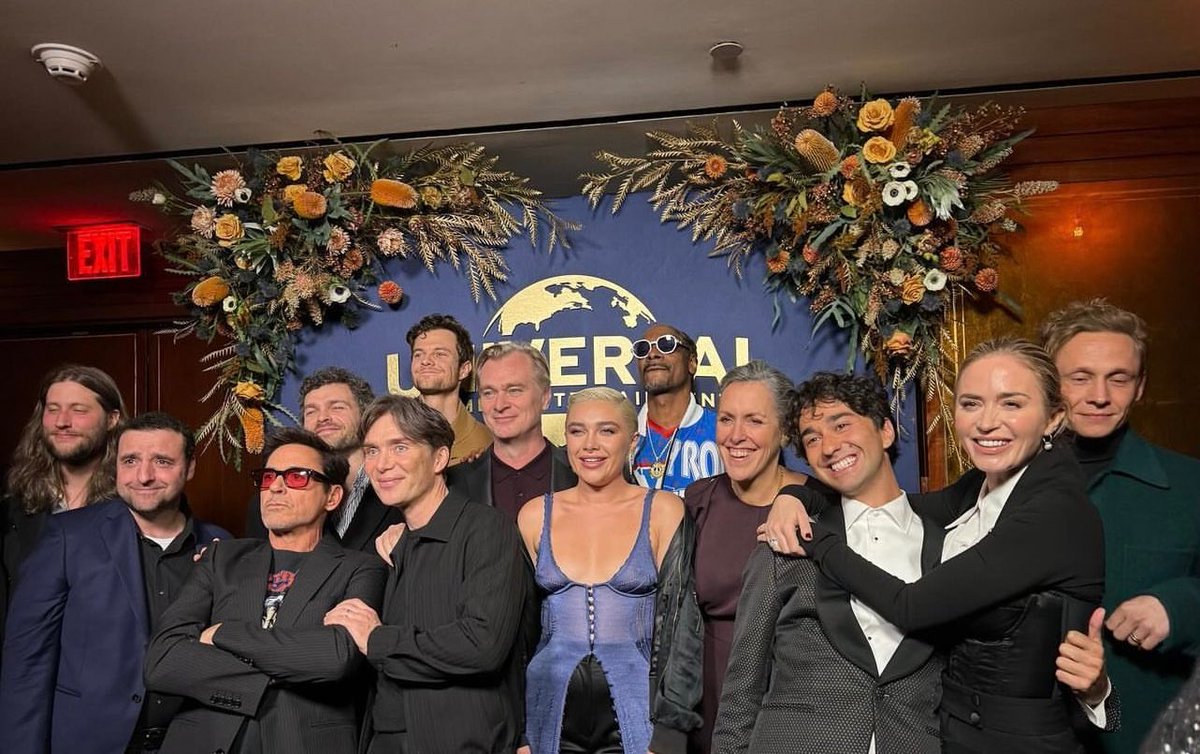 TheCinesthetic's tweet image. Snoop Dogg with the cast of Oppenheimer