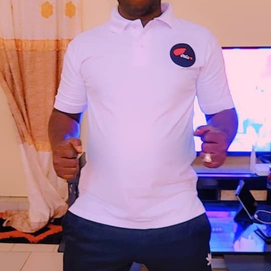 CryptoEnAfrique's tweet photo. Les soldats de #IrisArmy ont même fait leur T-shirt 😁😁. Iris c'est pour le peuple, à vous de choisir jusqu'où vous allez le porter. https://t.co/lvnUst0ybF