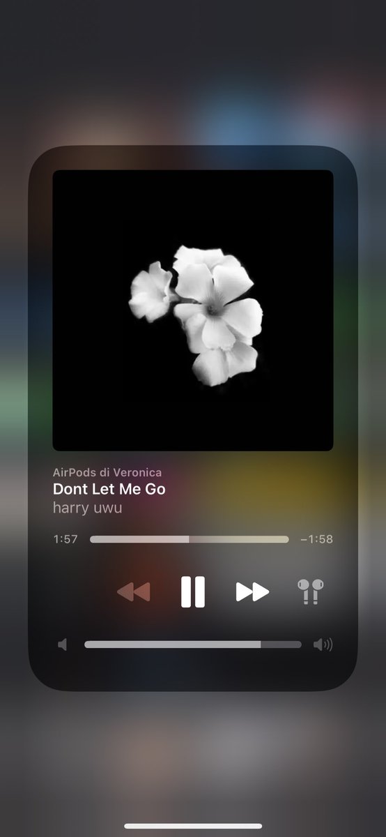 verolaveravero's tweet photo. ma voi ci pensate mai ad harry styles che a 19 anni IMPLORA la persona che ama di non lasciarlo andare https://t.co/HpX2uV4okL