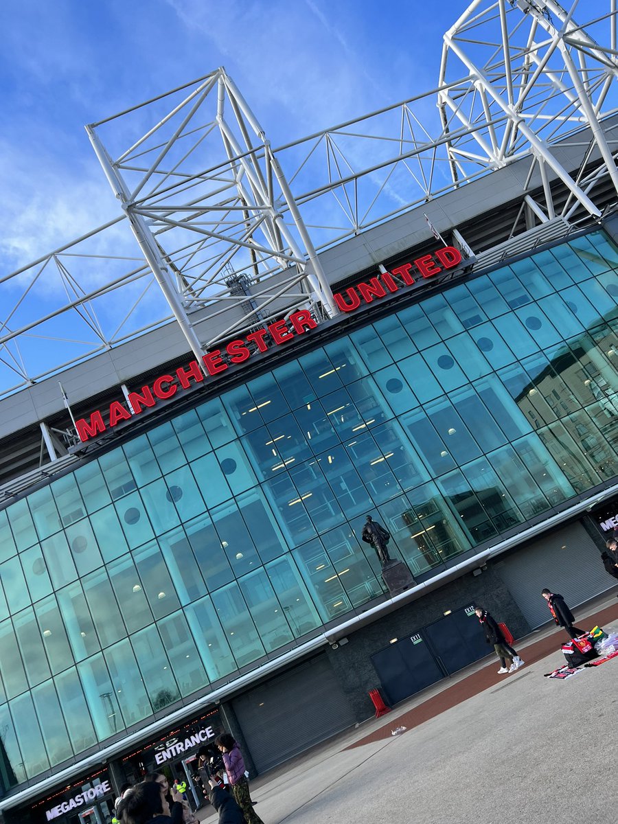 daveforsyth67's tweet image. Should be a cracker.  High press, pacey wingers, aggression and fantastic movement off the ball.  All that and Man U are playing as well! #MUTH ⚽️