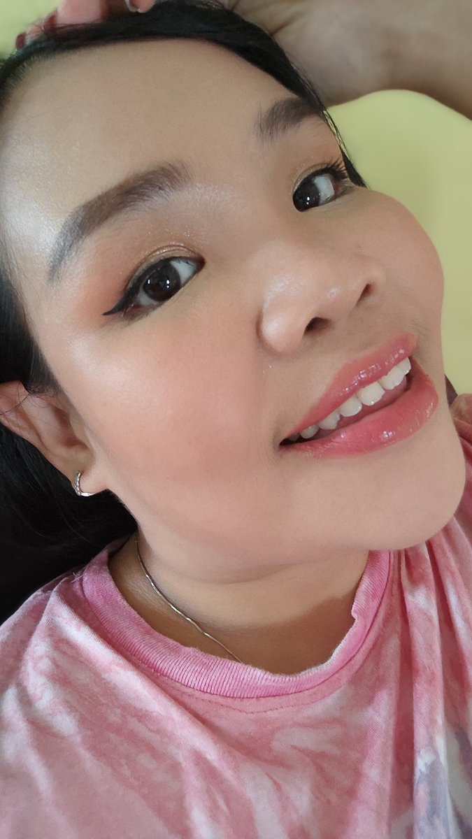 NotStrgWmn tweet media