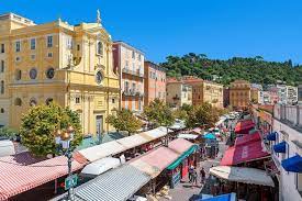 rvincent1407's tweet photo. Ce dimanche dans @66Minutes sur @M6 Grand format sur le marché de @Nice Cours Saleya. Du bon, du beau, du soleil. Immersion signée @JulietteDicque, @MCerizier, @EBreil. Red chefs @clemazoyer et Rémy Vincent pour @Stpprod_pa https://t.co/EoXaGCBVYY
