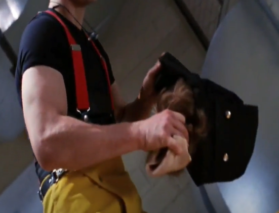I love the way Norman Osborn mask curls when Chameleon takes it off. It adds to the realism and the physics of a mask. It reminds me of the firefighter mask Ethan wore in M:I. The unmasking happens off-screen (sadly...) but we get a glimpse of the mask (and Ethan's meaty biceps)