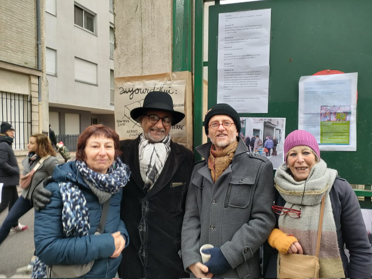 aliceTIMSIT's tweet photo. Chaque m2 de pleine terre compte. Face aux canicules, tout îlot de fraîcheur doit être préservé 🌳
Le projet d'habitat privé rue des #Solitaires va à rebours de l'impératif écolo et social: bétonisation & densification, au profit d'un intérêt privé. Le 19e a besoin de respirer! https://t.co/195lADFGoK