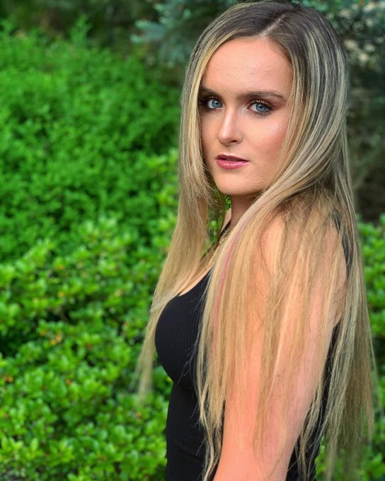 Watch Michael Larkin's leaked NSFW photo on TwXstars