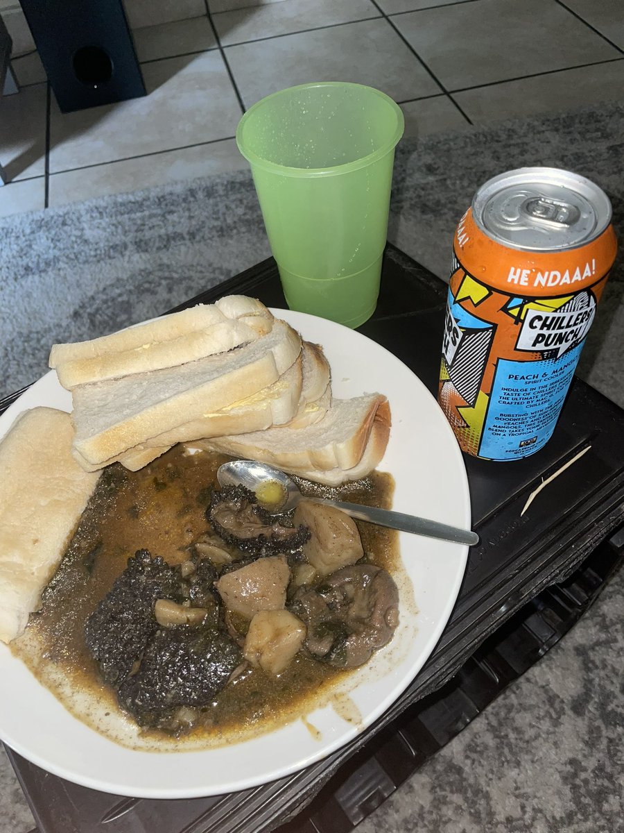 Burnvest's tweet photo. My fav meal of the moment @ChillersPunch  @podcastwithmacg  hey @Solphendukaa  you should try this , it is f*** amazing #hendaa #Anc https://t.co/RNlsR9qq02