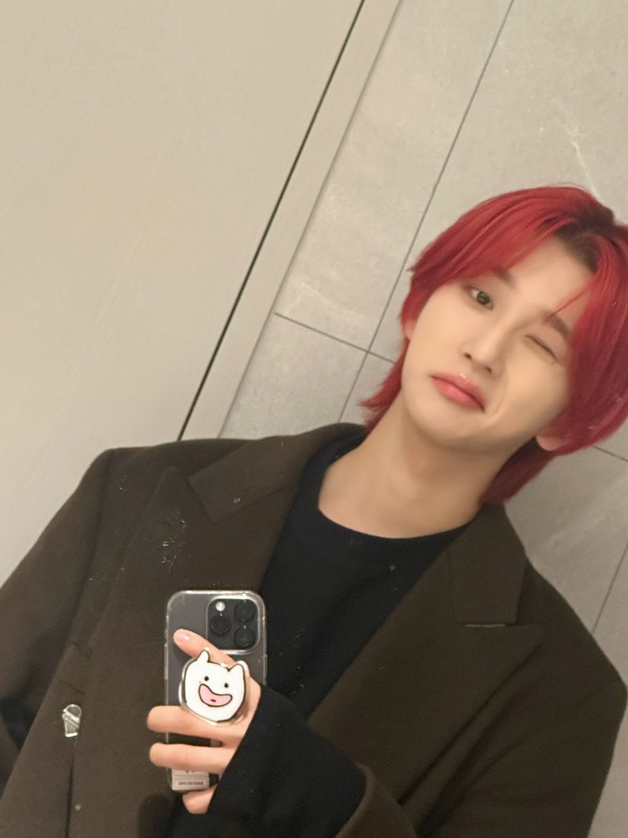 by_EPEX's tweet photo. [#백승]

찡긋😉

#EPEX #이펙스 #BAEKSEUNG #백승 #백전백승 https://t.co/bDeu4pk426