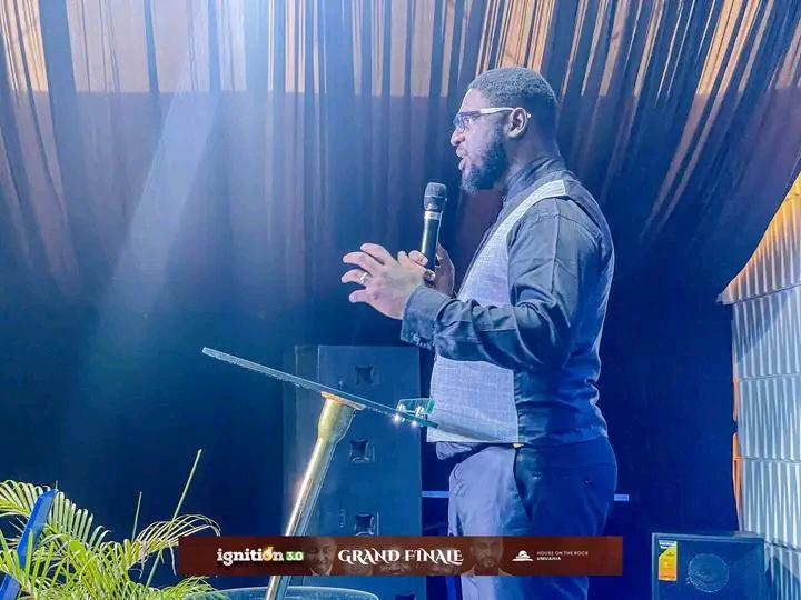 hotrumuahia1's tweet photo. |FIRST TIMERS|
With love and great joy we bid you a warm welcome.
This is House on the Rock, Umuahia.
In this house we preach, teach and live the infallible word of God.
#Firsttimers
#Ignition3
#Unstoppable
#Grandfinale
#Hotrumuahia
#hotr
#Hotronline https://t.co/ckdpZFroAB